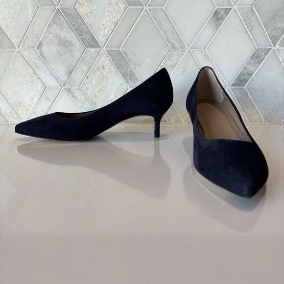 LK Bennett London Size 39 9 Navy Blue Suede PointedToe Kitten Heel Audrey Courts - Picture 1 of 12
